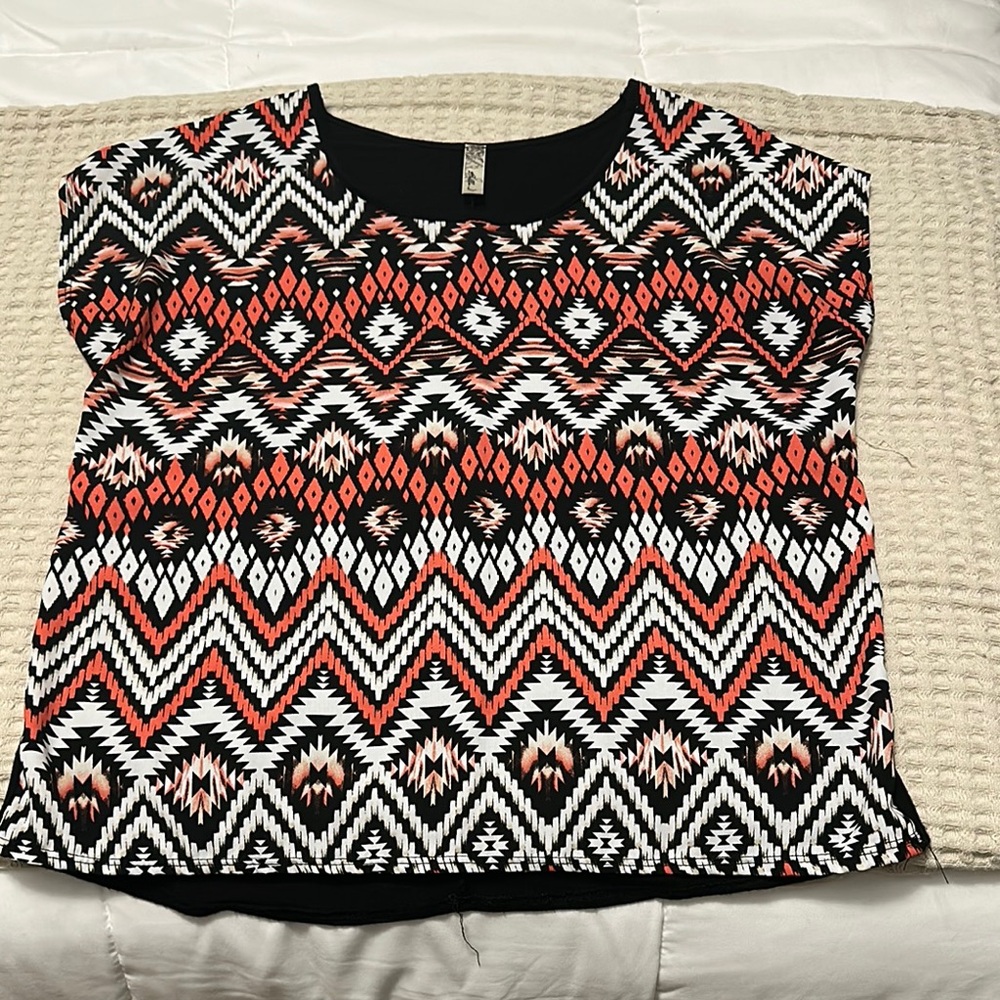 Bella D. Black and White Boxy Graphic Blouse